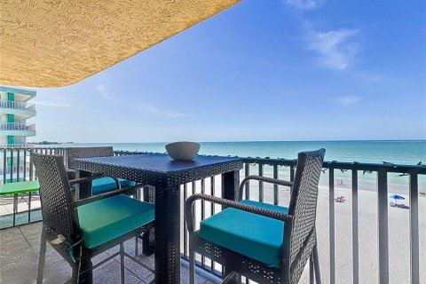 Condominio en venta en Madeira Beach, Florida, 2 dormitorios, 131.46 m2 № 1761421 - foto 4