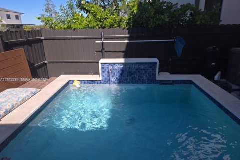 Снять в аренду виллу или дом в Флорида-Сити, Флорида 5 спален, 176.7м2, № 2006584 - фото 26