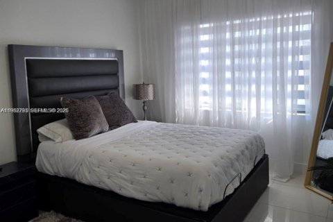 Снять в аренду виллу или дом в Флорида-Сити, Флорида 5 спален, 176.7м2, № 2006584 - фото 21