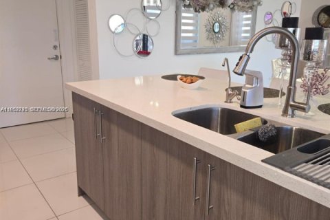 Снять в аренду виллу или дом в Флорида-Сити, Флорида 5 спален, 176.7м2, № 2006584 - фото 7