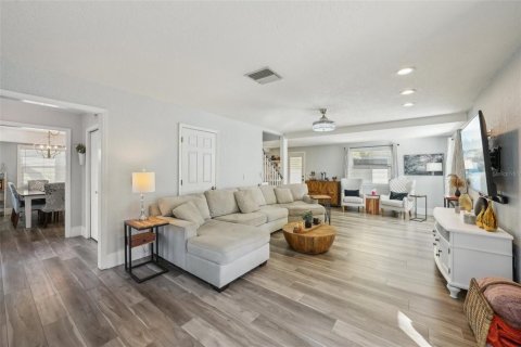 Villa ou maison à vendre à Seminole, Floride: 3 chambres, 220.74 m2 № 1546724 - photo 13