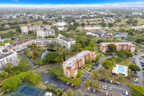 Copropriété à vendre à Lauderhill, Floride: 2 chambres, 102.19 m2 № 2090068 - photo 24