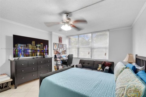 Copropriété à vendre à Lauderhill, Floride: 2 chambres, 102.19 m2 № 2090068 - photo 14