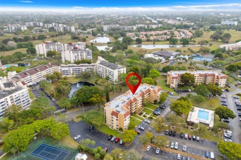 Copropriété à vendre à Lauderhill, Floride: 2 chambres, 102.19 m2 № 2090068 - photo 25
