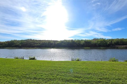 Townhouse in Palm Harbor, Florida 4 bedrooms, 304.72 sq.m. № 2212070 - photo 28