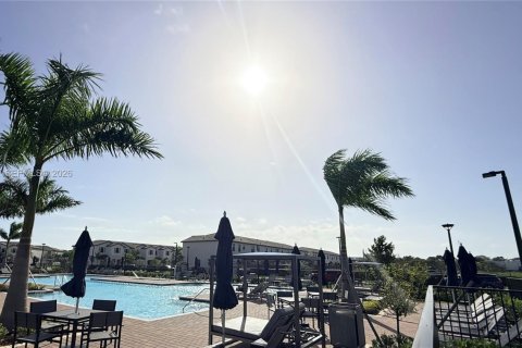 Condo in Homestead, Florida, 3 bedrooms  № 1995861 - photo 20