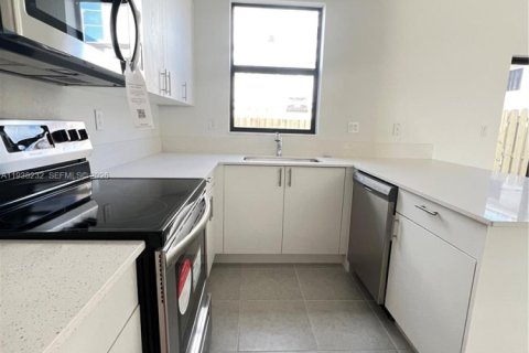 Condo in Homestead, Florida, 3 bedrooms  № 1995861 - photo 8