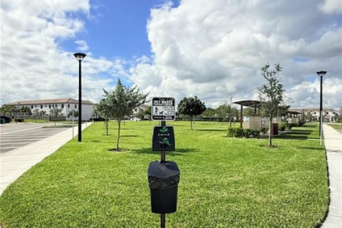 Купить кондоминиум в Хомстед, Флорида 3 спальни, 137.77м2, № 1995861 - фото 29