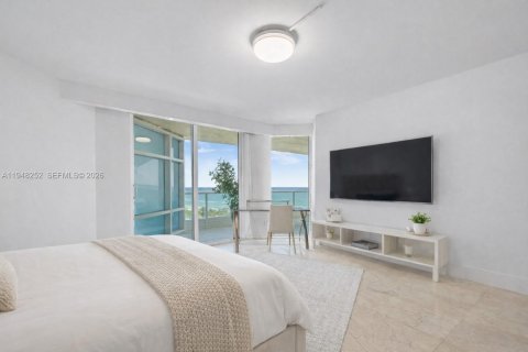 Купить кондоминиум в Майами-Бич, Флорида 3 спальни, 154.22м2, № 2055150 - фото 3