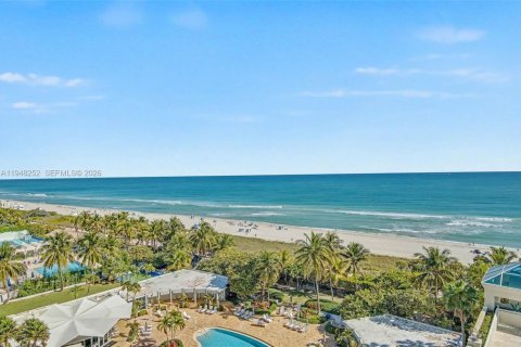 Купить кондоминиум в Майами-Бич, Флорида 3 спальни, 154.22м2, № 2055150 - фото 13