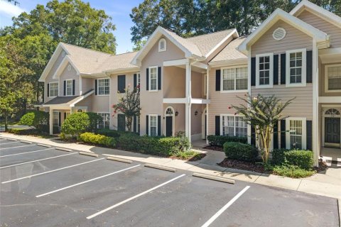 Condominio en Gainesville, Florida, 3 dormitorios  № 2296982
