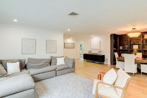 House in Sarasota, Florida 3 bedrooms, 288.37 sq.m. № 1745279 - photo 16