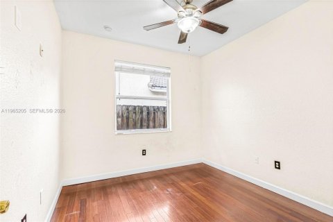 Casa en alquiler en Homestead, Florida, 3 dormitorios, 176.79 m2 № 2026906 - foto 16