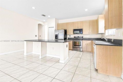 Casa en alquiler en Homestead, Florida, 3 dormitorios, 176.79 m2 № 2026906 - foto 9