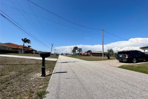 Terreno en venta en Cape Coral, Florida № 1398900 - foto 3