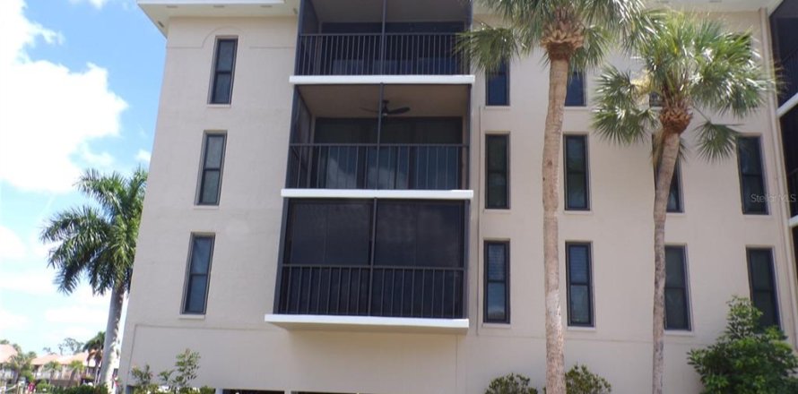 Condo in Punta Gorda, Florida, 2 bedrooms № 2230371