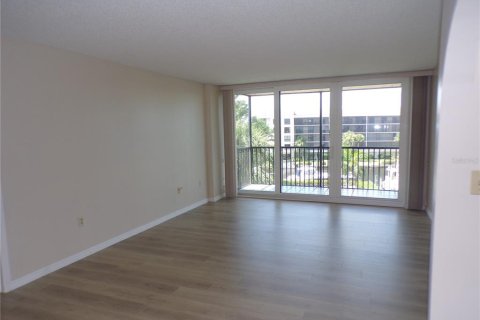 Condo in Punta Gorda, Florida, 2 bedrooms № 2230371 - photo 14