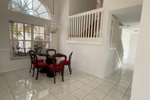 Casa en venta en Miramar, Florida, 4 dormitorios, 205.59 m2 № 2152556 - foto 17