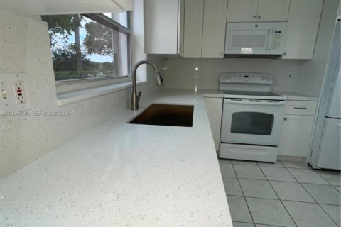 Casa en venta en Miramar, Florida, 4 dormitorios, 205.59 m2 № 2152556 - foto 23