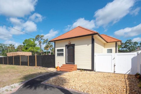 Casa en venta en Port Orange, Florida, 2 dormitorios, 94.39 m2 № 1902060 - foto 1