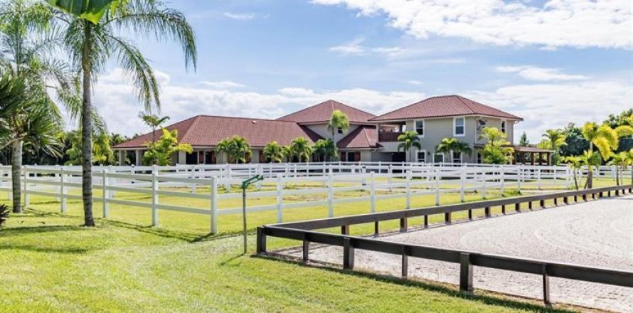 Immobilier commercial à Wellington, Floride 4 chambres, 162.58 m2 № 629115