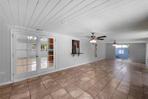 Casa en venta en DeBary, Florida, 3 dormitorios, 145.48 m2 № 1651954 - foto 3