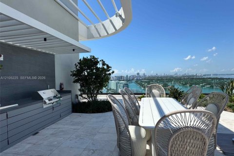 Copropriété à vendre à Miami Beach, Floride: 2 chambres, 74.51 m2 № 2416178 - photo 24