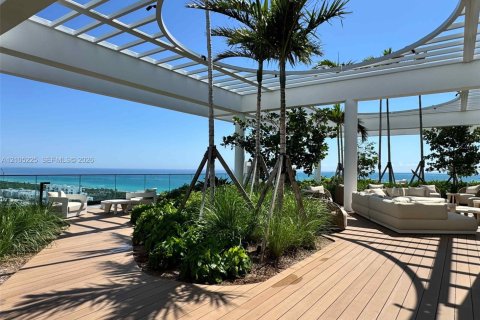 Copropriété à vendre à Miami Beach, Floride: 2 chambres, 74.51 m2 № 2416178 - photo 11