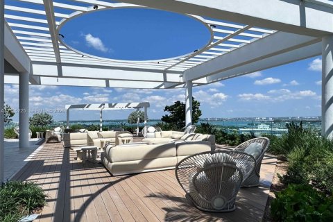 Copropriété à vendre à Miami Beach, Floride: 2 chambres, 74.51 m2 № 2416178 - photo 21