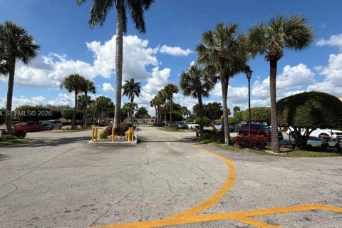 Condominio en venta en West Palm Beach, Florida, 1 dormitorio, 65.4 m2 № 2035997 - foto 19
