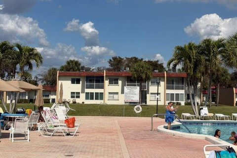 Condominio en venta en West Palm Beach, Florida, 1 dormitorio, 65.4 m2 № 2035997 - foto 21