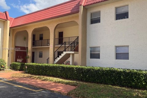 Condominio en West Palm Beach, Florida, 1 dormitorio  № 2035997