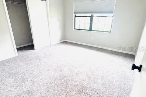Propiedad comercial en alquiler en Valrico, Florida, 127.83 m2 № 1820889 - foto 18