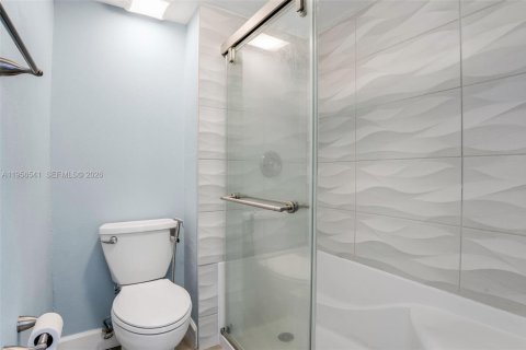 Condominio en venta en Weston, Florida, 2 dormitorios, 114.36 m2 № 2011172 - foto 25