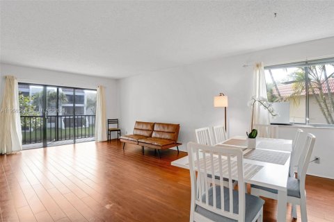 Condominio en venta en Weston, Florida, 2 dormitorios, 114.36 m2 № 2011172 - foto 12