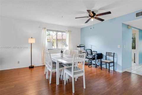 Condominio en venta en Weston, Florida, 2 dormitorios, 114.36 m2 № 2011172 - foto 8