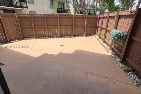 Apartamento en alquiler en Miami, Florida, 1 dormitorio, 65.31 m2 № 2044967 - foto 13