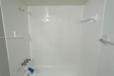 Apartamento en alquiler en Miami, Florida, 1 dormitorio, 65.31 m2 № 2044967 - foto 7