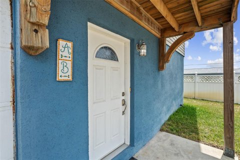 Commercial property in Saint Augustine, Florida 8 bedrooms, 221.85 sq.m. № 2148275 - photo 3