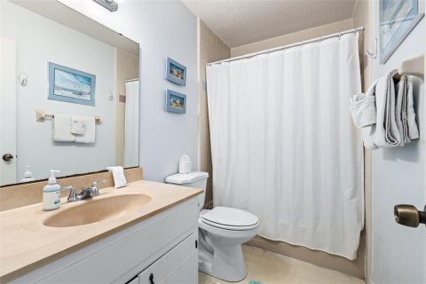 Commercial property in Saint Augustine, Florida 8 bedrooms, 221.85 sq.m. № 2148275 - photo 21