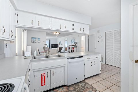 Commercial property in Saint Augustine, Florida 8 bedrooms, 221.85 sq.m. № 2148275 - photo 10