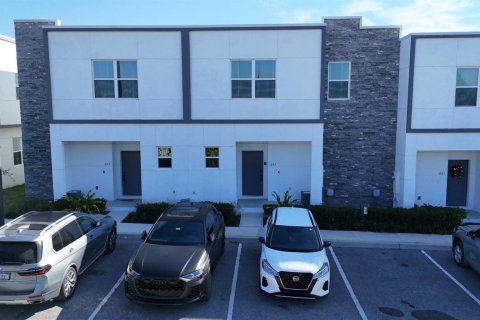 Commercial property in Davenport, Florida 155.24 sq.m. № 2087056 - photo 2
