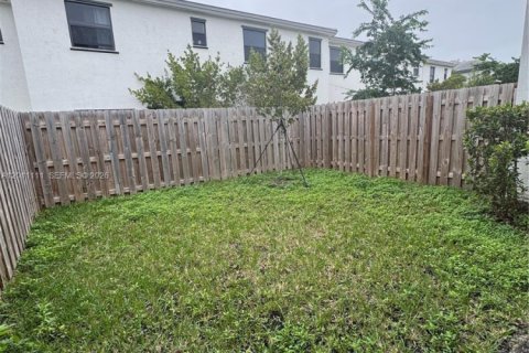 Touwnhouse à vendre à Homestead, Floride: 3 chambres, 120.4 m2 № 2153833 - photo 25