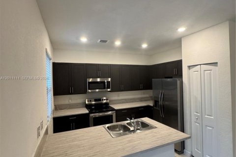 Touwnhouse à vendre à Homestead, Floride: 3 chambres, 120.4 m2 № 2153833 - photo 3