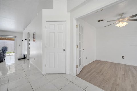 House in Kissimmee, Florida 4 bedrooms, 154.96 sq.m. № 1777908 - photo 9