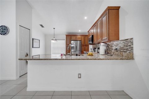 House in Kissimmee, Florida 4 bedrooms, 154.96 sq.m. № 1777908 - photo 26