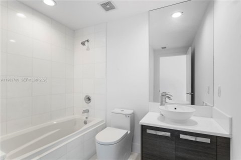 Condo in Aventura, Florida, 4 bedrooms  № 2081048 - photo 22