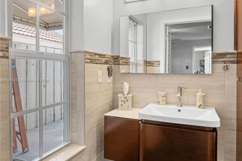 Купить виллу или дом в Майами, Флорида 3 спальни, 131.83м2, № 2040167 - фото 22