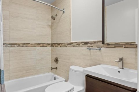 Купить виллу или дом в Майами, Флорида 3 спальни, 131.83м2, № 2040167 - фото 26