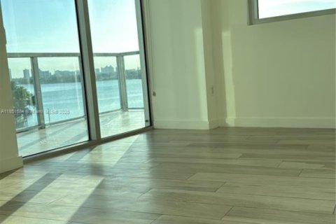 Copropriété à vendre à Miami Beach, Floride: 3 chambres, 121.14 m2 № 1858937 - photo 27